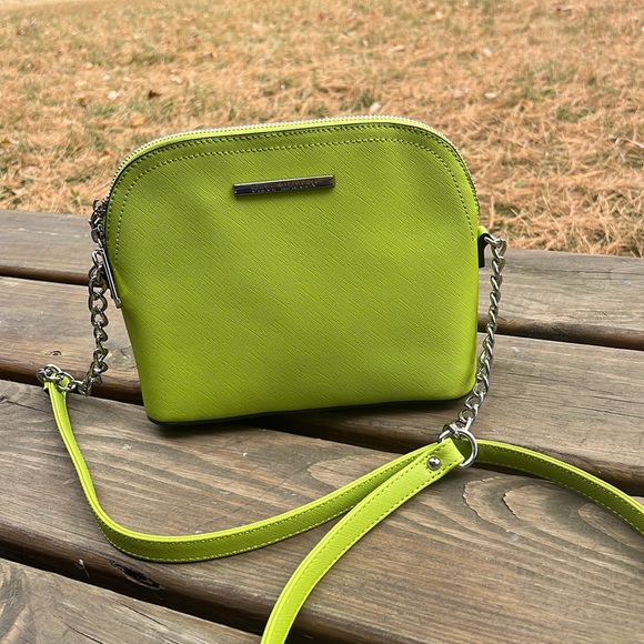 💚💚 Steve Madden lime green crossbody bag nearly excellent condition - Picture 3 of 11